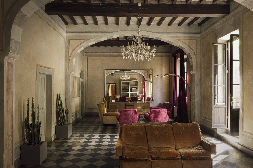 SALONE